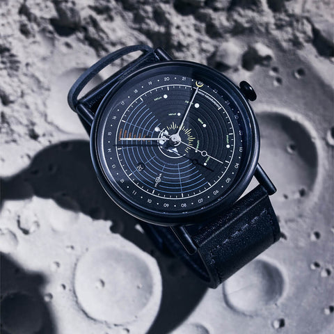 UNIVERSUM MECHANICAL BLACK